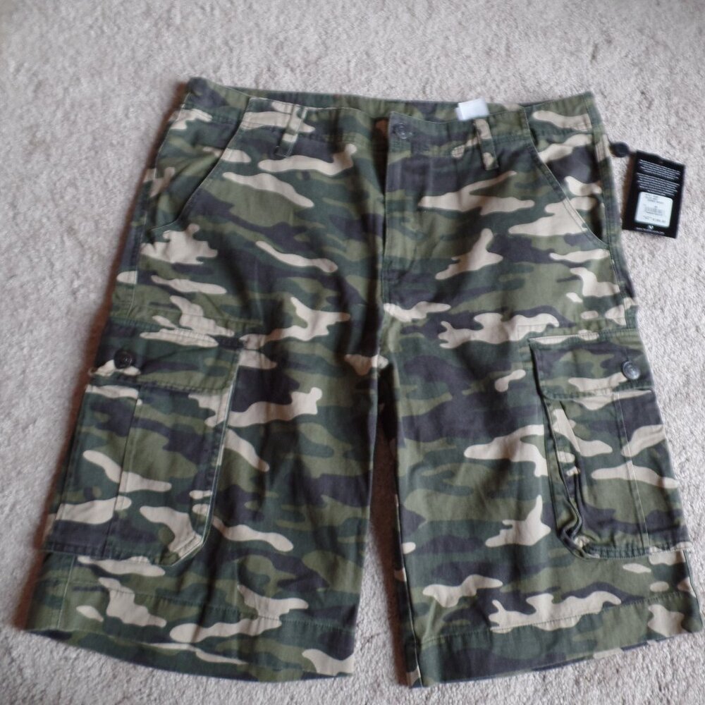 New True Religion Camo Cargo Shorts